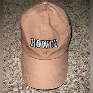 “HOWDY” CAP